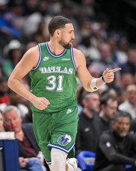 2026世界杯下注-开场就有发挥！克莱首节5中3&amp;三分4中2 独得8分助队追分