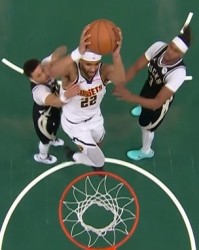 世界杯下注官网-势如破竹！纳吉反击切入接球双手暴扣打停雄鹿